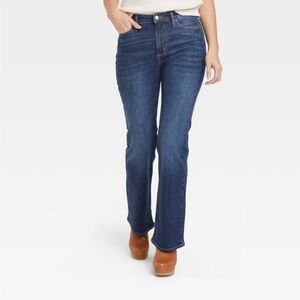 Women's High-Rise Bootcut Jeans -
Universal Thread™ Blue 4